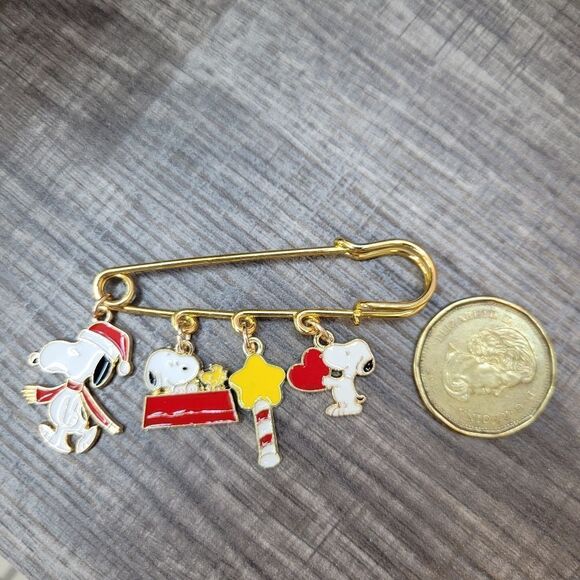 2/$20 Brand New Snoopy Gold Pin With Charms - Picture 4 of 4